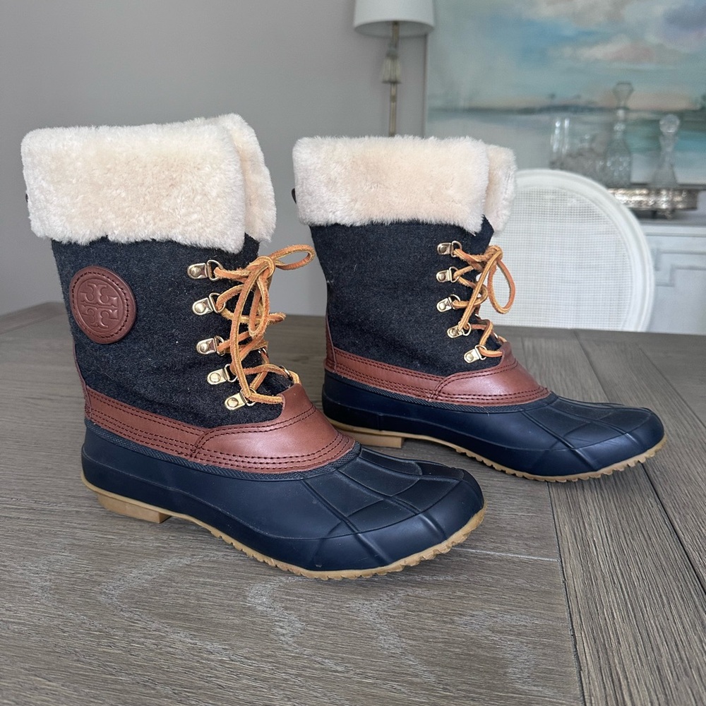 Tory Burch Fleece Lined Duck Boots Size 9